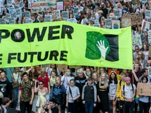 Doctors call for nonviolent direct action over climate crisis