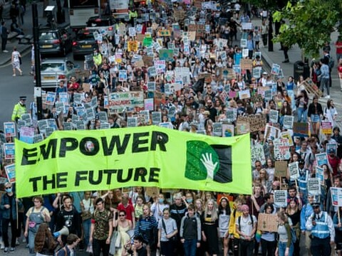 Doctors call for nonviolent direct action over climate crisis